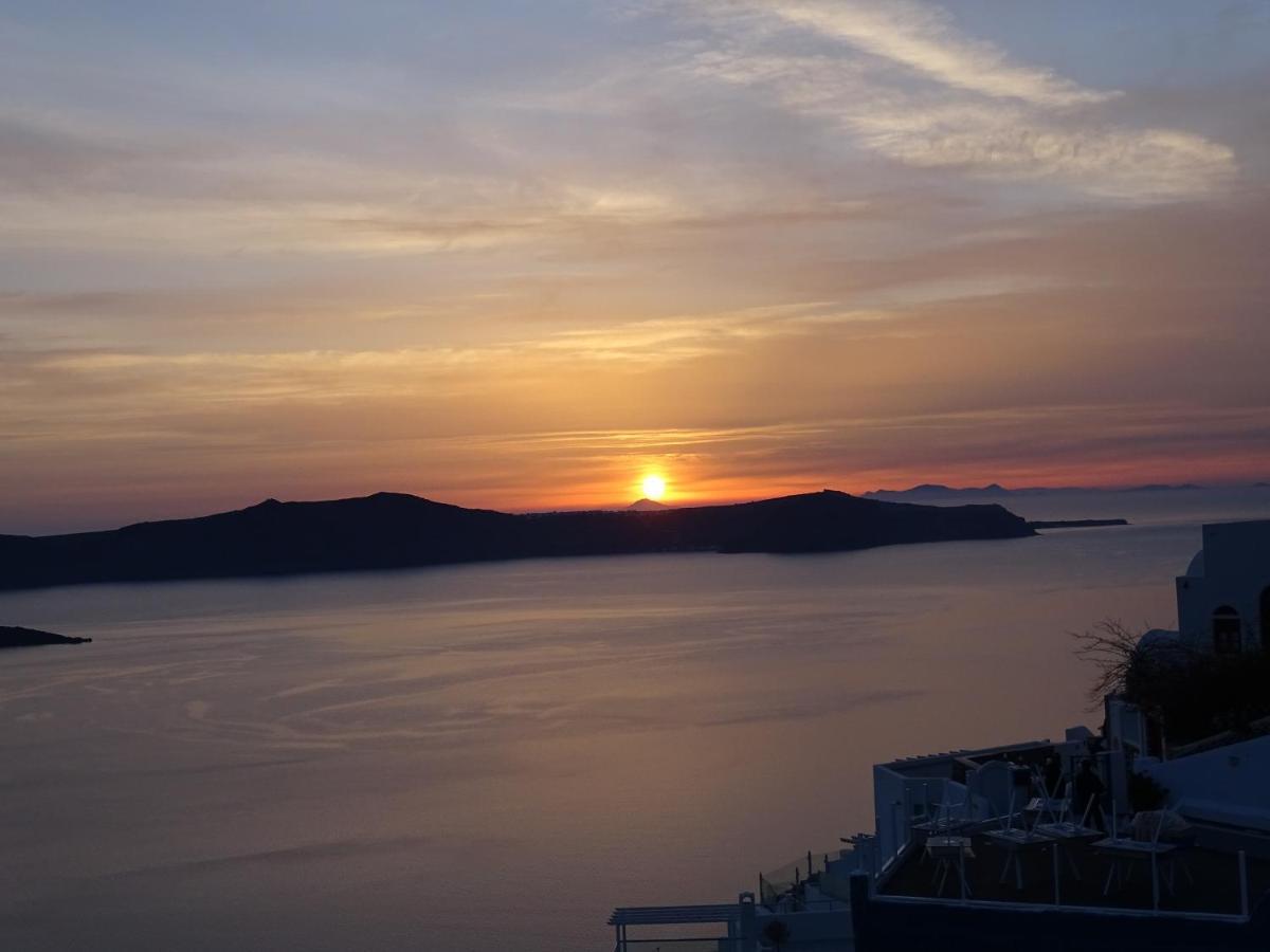 Neoklassiko Koukouli Fira  Esterno foto